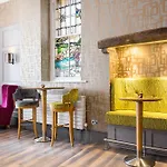 Hotel On The Square 4*