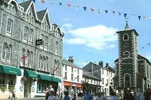 On The Square 4*