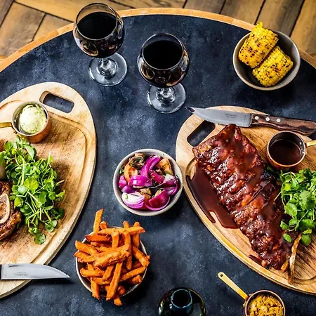 On The Square Κέσγουικ