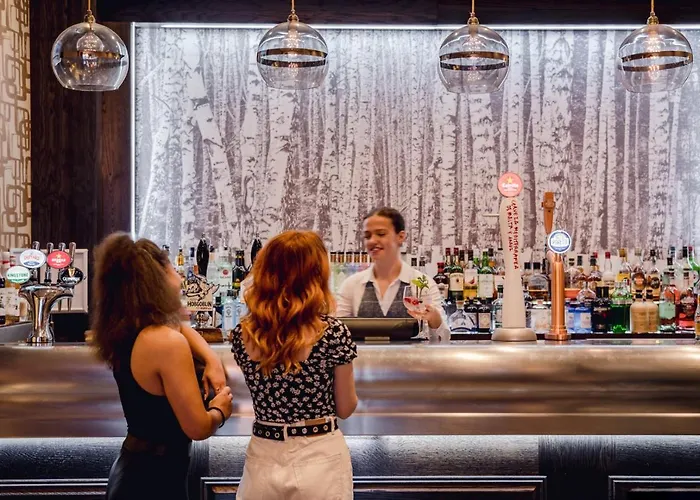 On The Square Hotel 4*