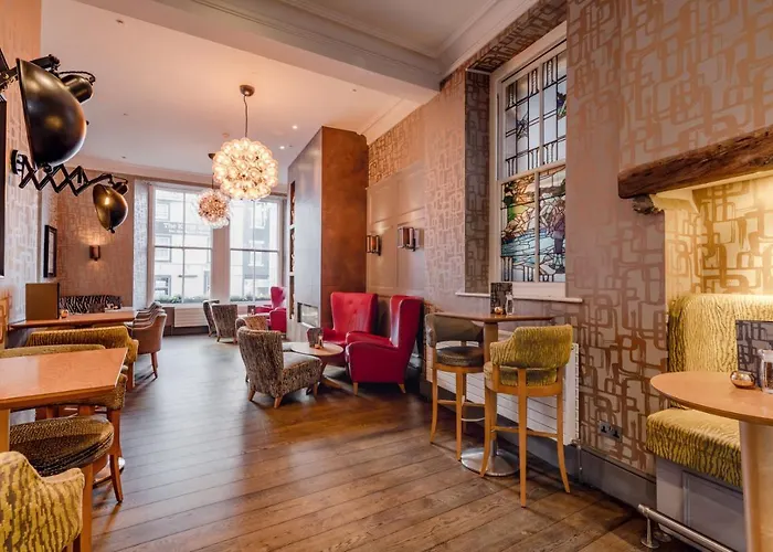 Hotel On The Square 4*